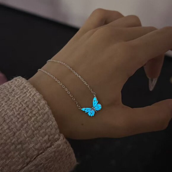 Silver Diamond Necklace – Fine Silver with Brilliant Detail - Picture 5 of 10